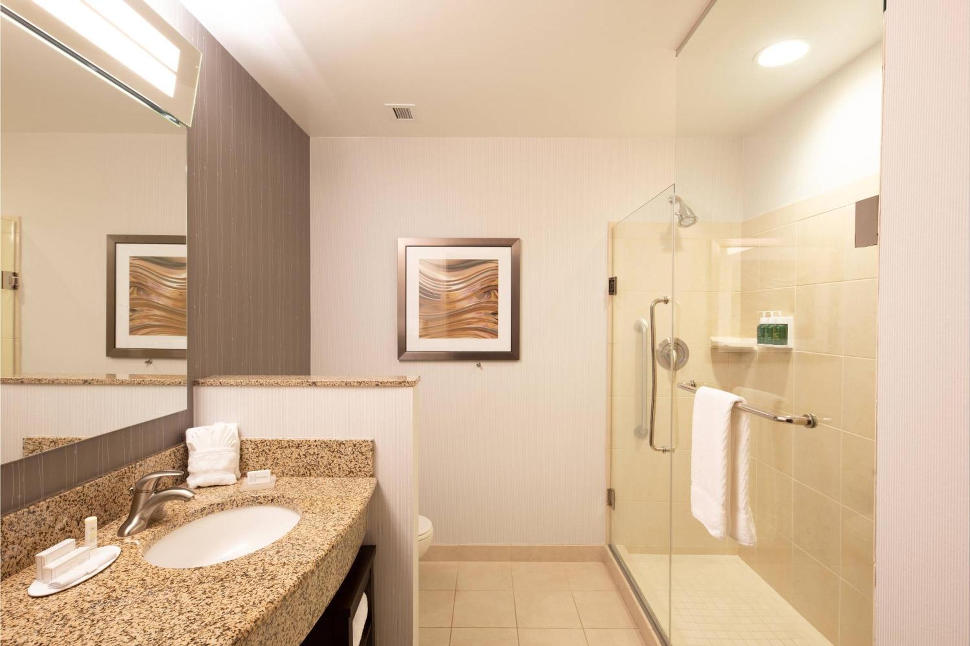 Courtyard By Marriott Greenville Downtown Exteriér fotografie